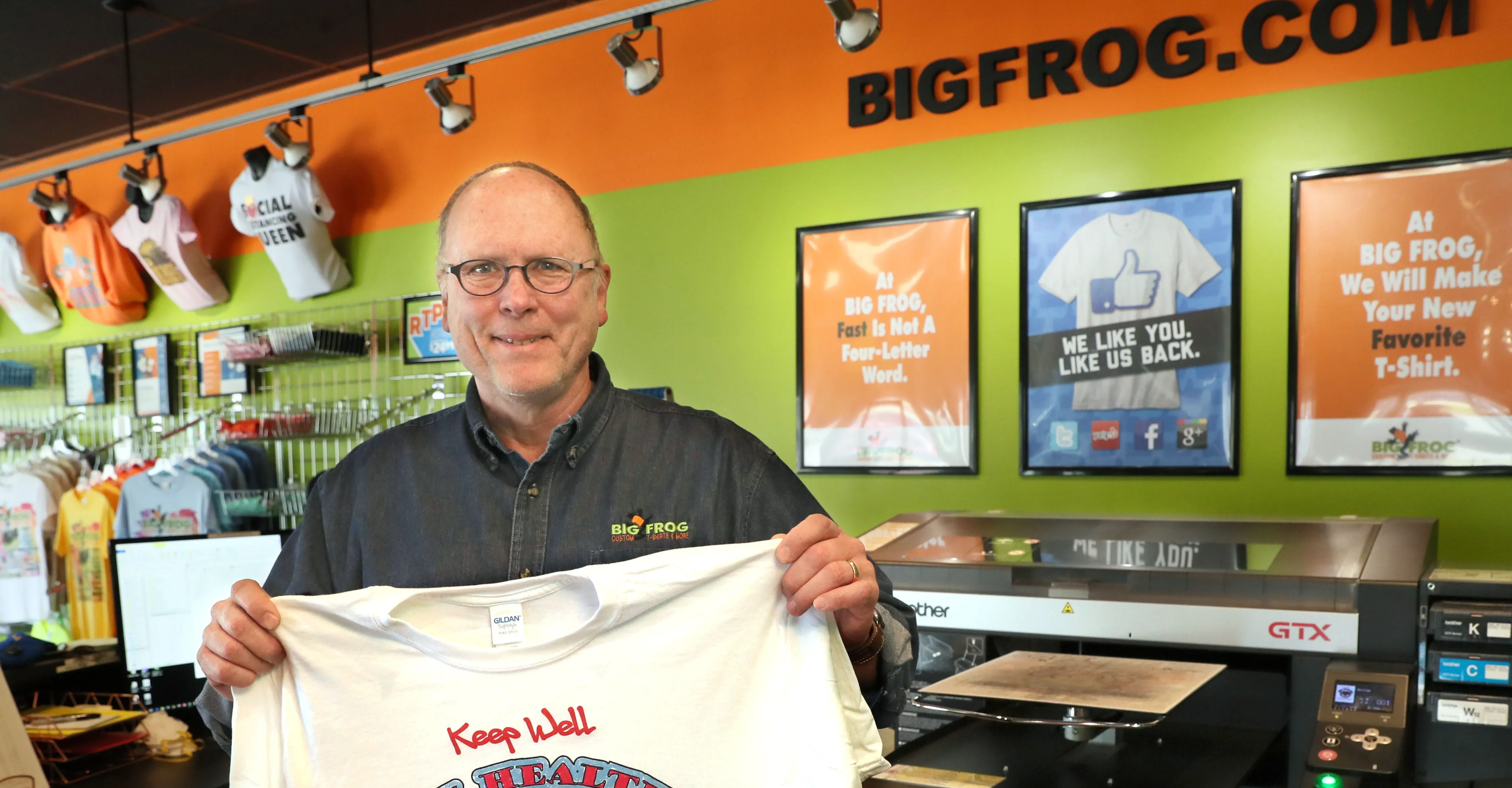 Big Frog Custom T-Shirts & More Franchising Informaton