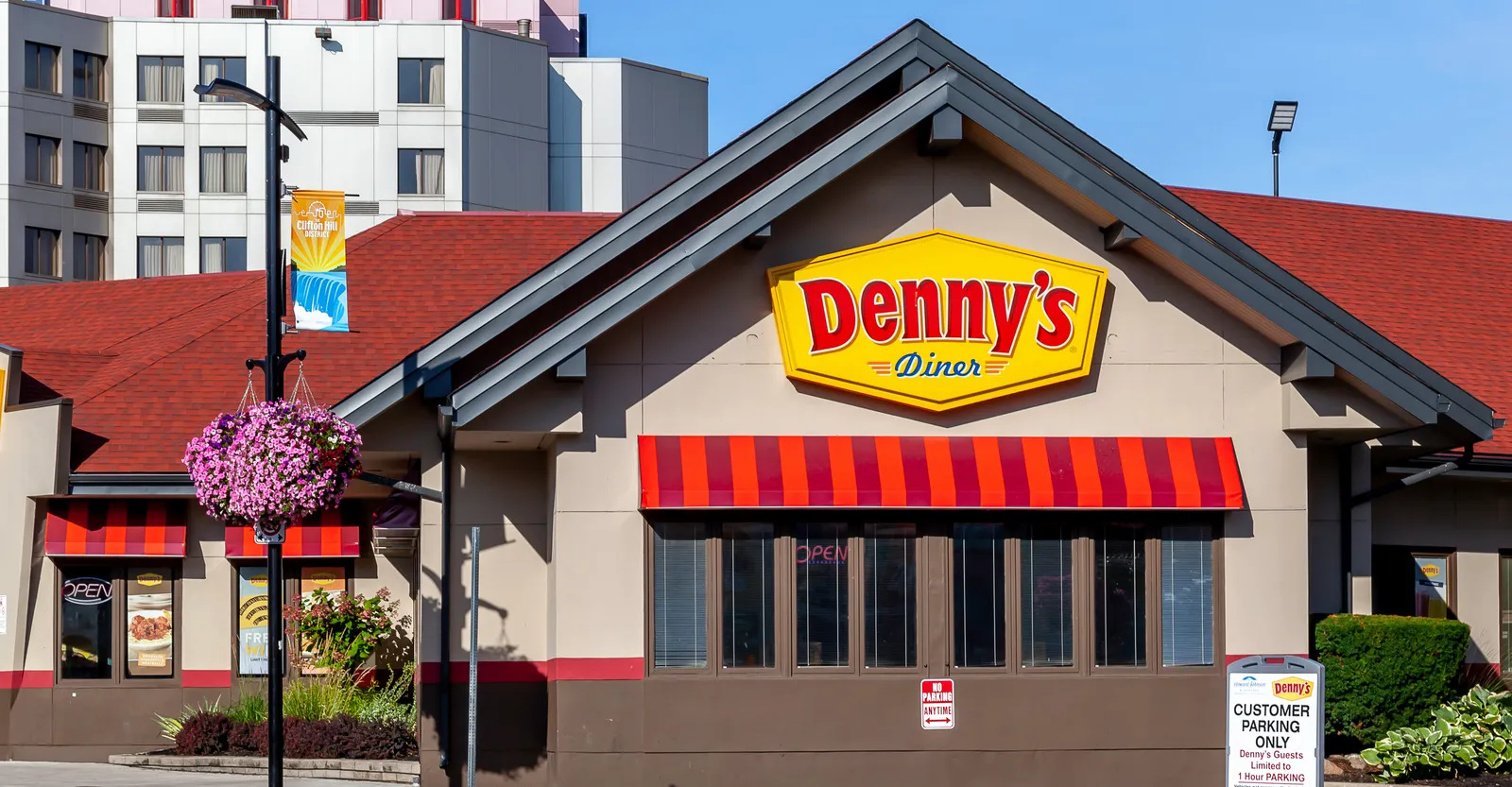 Denny's Franchising Informaton