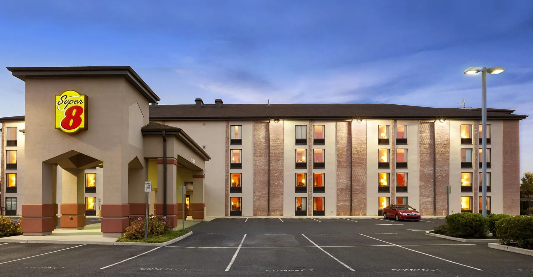 Super 8 Franchising Informaton