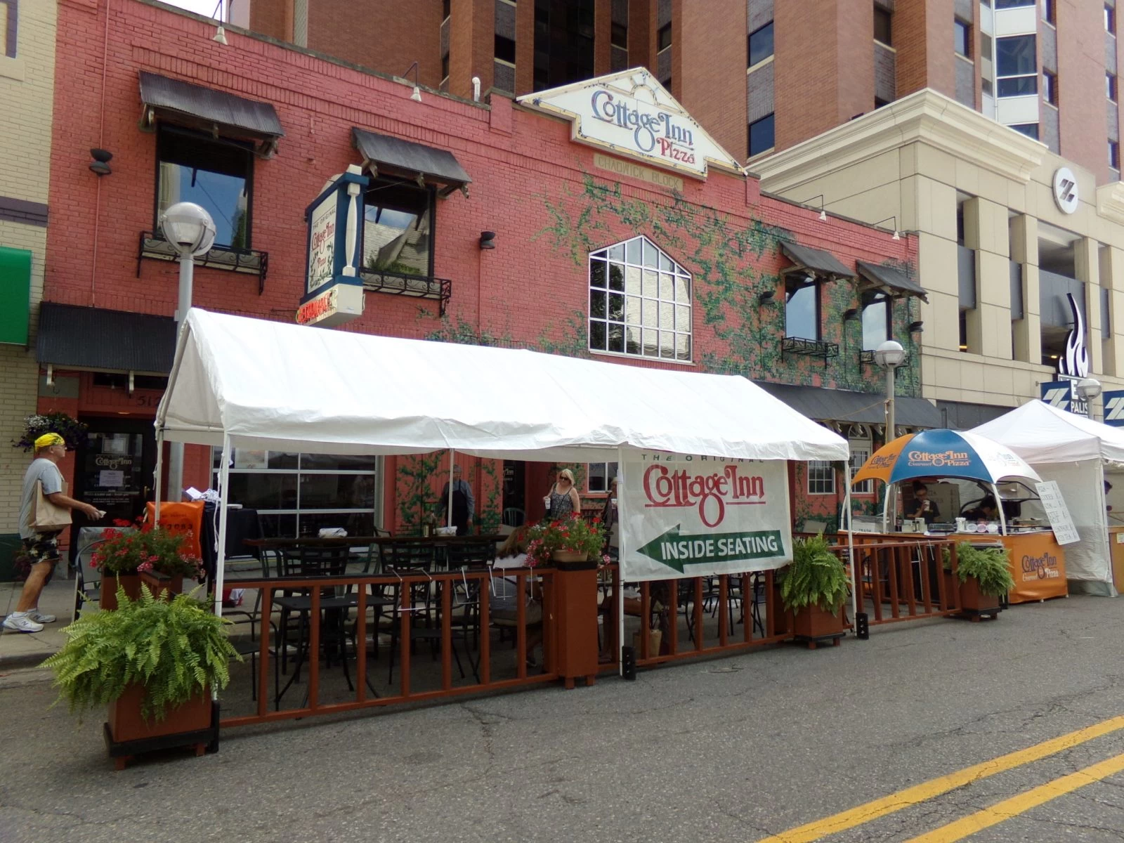 Cottage Inn Pizza Franchising Informaton